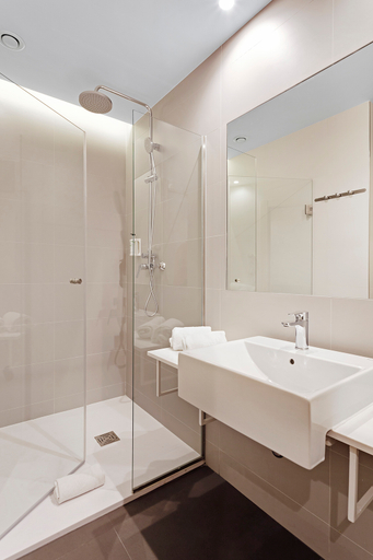 Bathroom 4, B&B HOTEL Madrid Fuenlabrada, Madrid