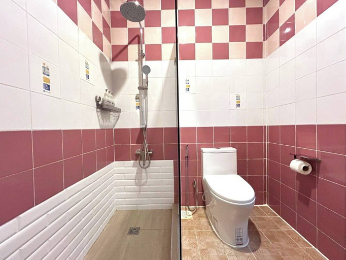 Bathroom 5, Tony Resort, Pulau Phuket