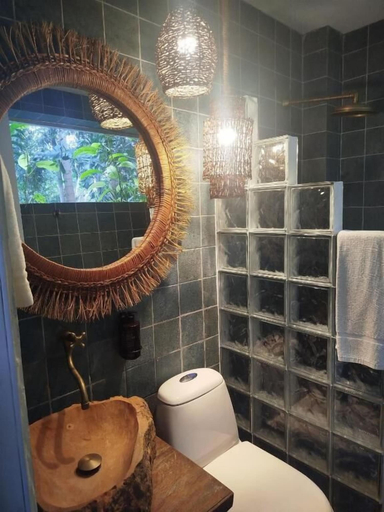 Bathroom 5, El Bosque Boutique Hotel, Puerto Triunfo