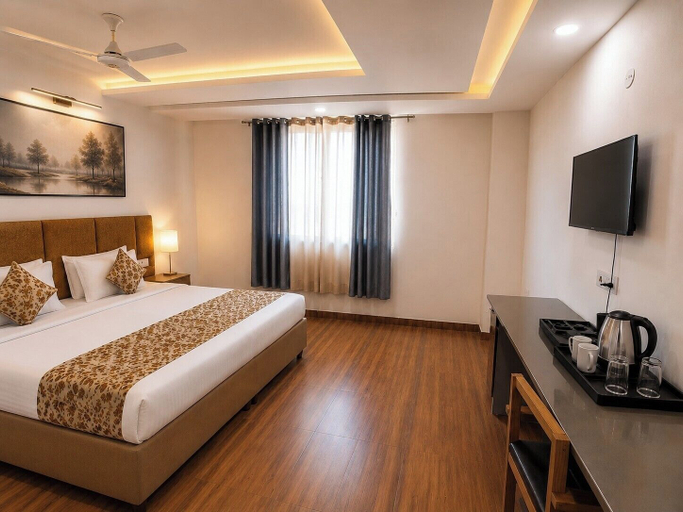 Others 5, Hotel Wamson, Gautam Buddha Nagar