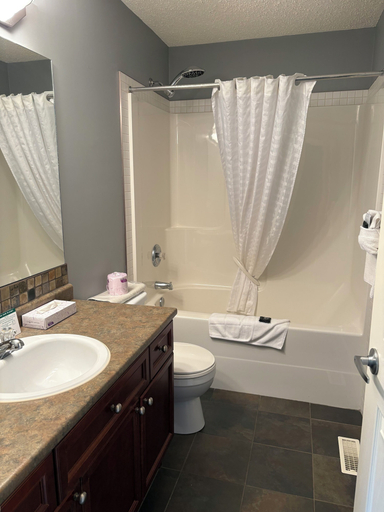 Bathroom 3, Village Creek Country Inn, Division No. 11