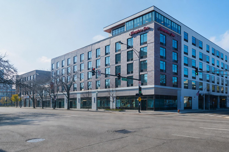Exterior & Views 2, Hampton Inn Chicago North-Loyola Station, Cook