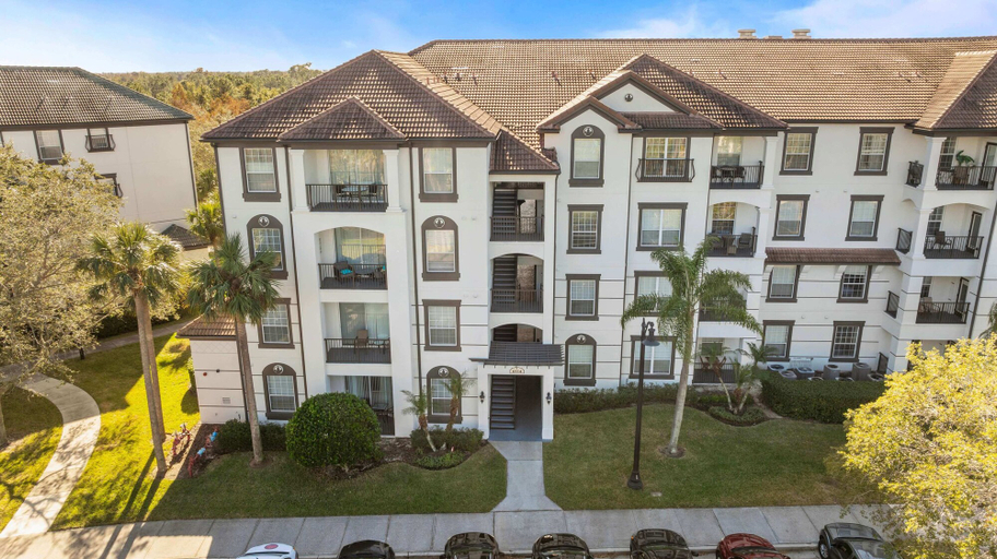 Exterior & Views, Cozy Escape, Orange