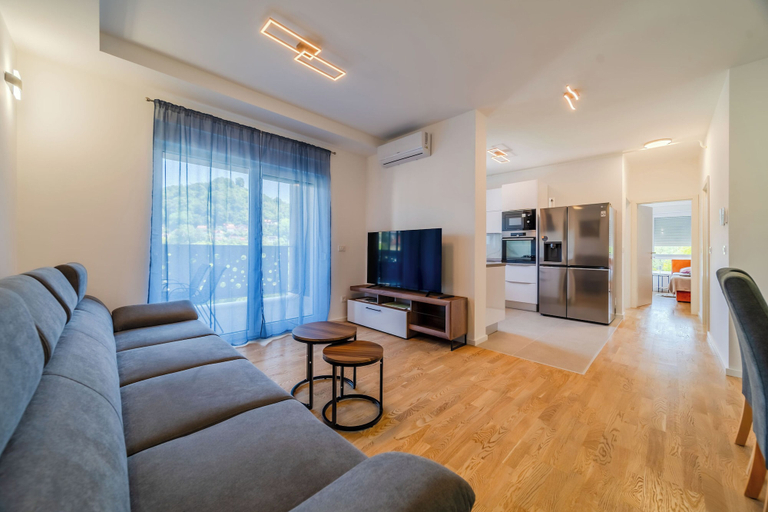 Living area 5, Modern Apartment With Balcony And Garage, Krapinske Toplice