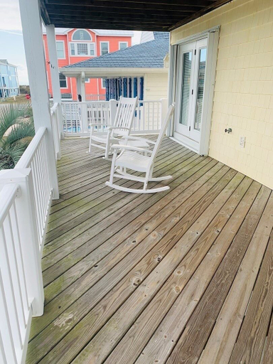 Terrace/patio 5, Sandy Toes 3 Bedroom Home by RedAwning, Brunswick