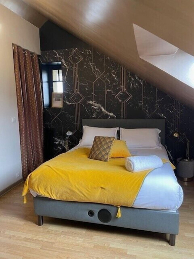 Bedroom 2, LA MAISON DE FLORENCE, Maine-et-Loire