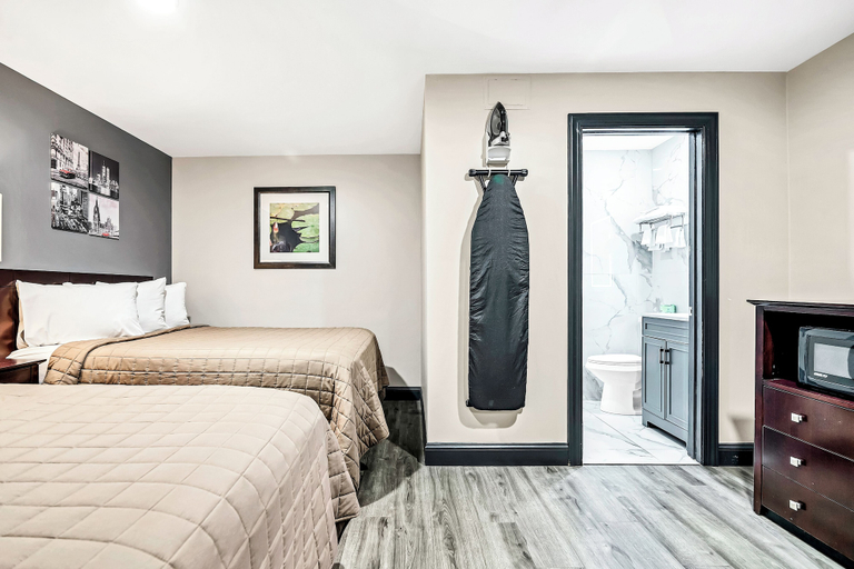 Bedroom 2, Best Way Inn, Middlesex