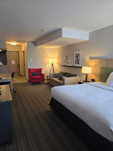 Bedroom 3, Country Inn & Suites by Radisson, Belleville, ON, Hastings
