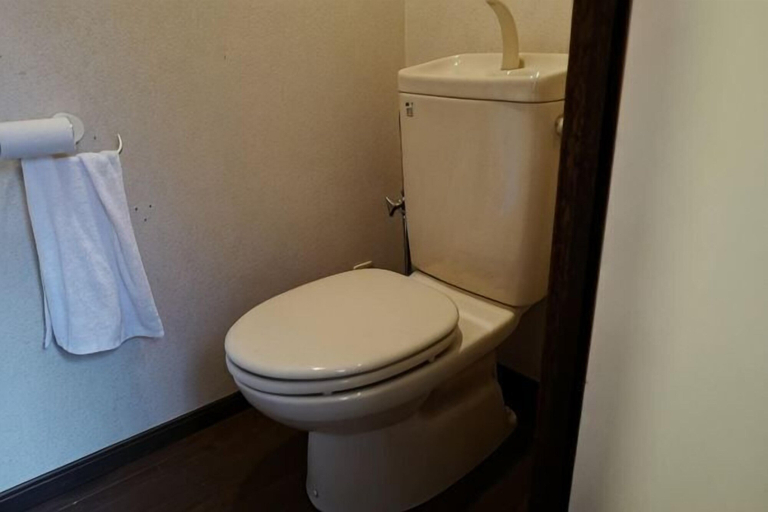 Bathroom 4, Honmachi-Shin North, Kyoto