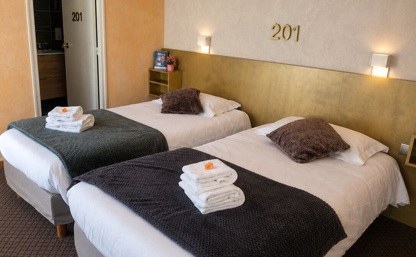 Bedroom 3, Le Lion d'Or, Lot
