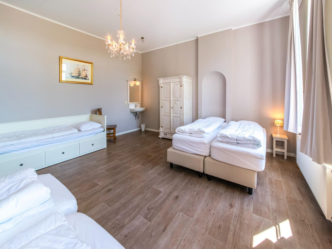 Others 3, Luxurious Mettet Mansion, Namur