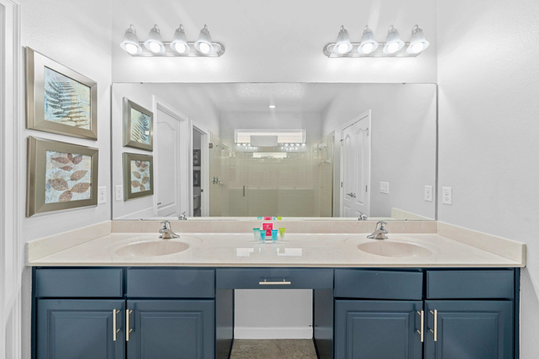 Bathroom 4, 4096 Oaktree Drive, Polk
