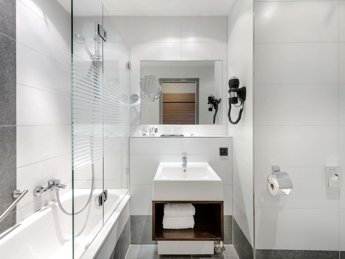 Bathroom 5, Mercure Hotel Stuttgart Gerlingen, Ludwigsburg