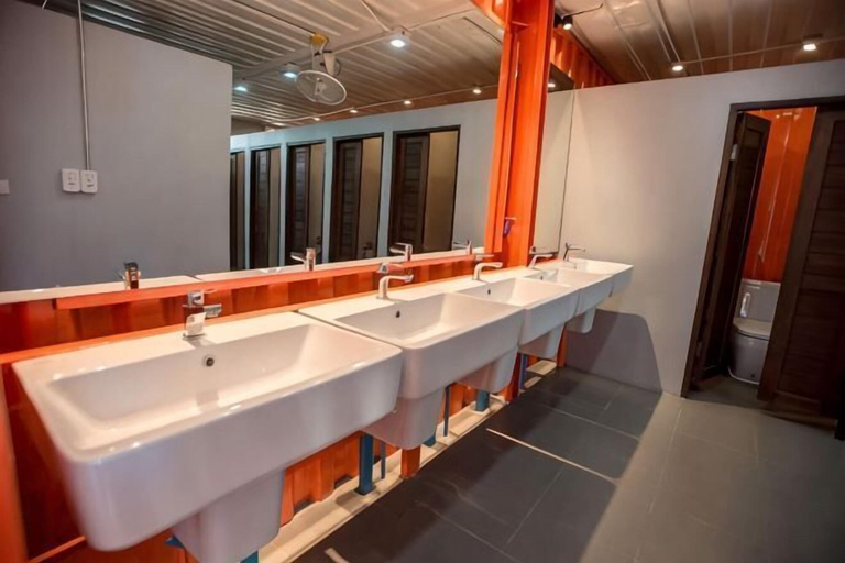 Bathroom 4, U Box Hostel, Ko Samui