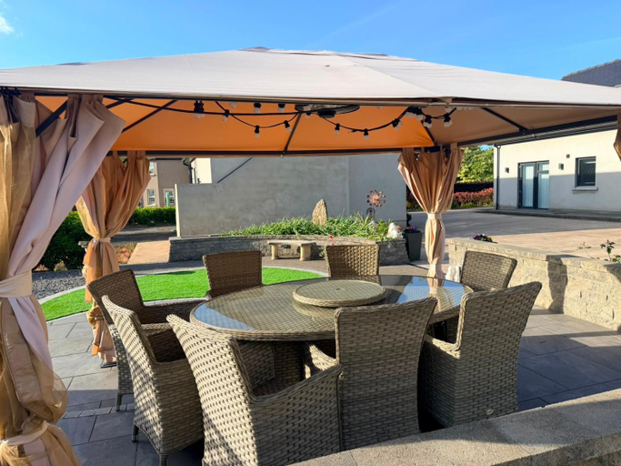 Food & Drinks, Ardbrin Lodge Guest Accommodation, Antrim and Newtownabbey