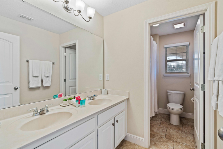 Bathroom 4, 4131 Oak Tree Drive, Polk