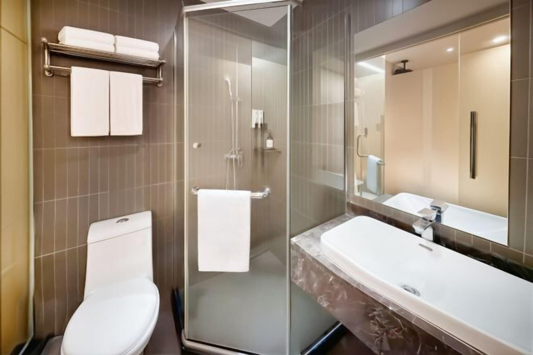 Bathroom 3, Shankee Hotel (Shanghai Jinshan Wanda), Shanghai