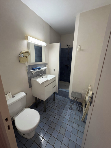 Bathroom 4, Grand Hôtel de Montespan-Talleyrand, Allier