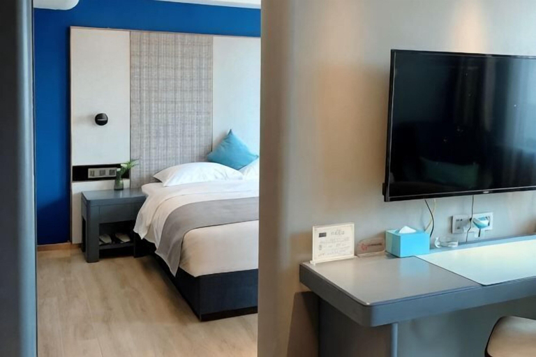 Bedroom 3, LANOU Hotel (Lanling Agricultural Park), Linyi