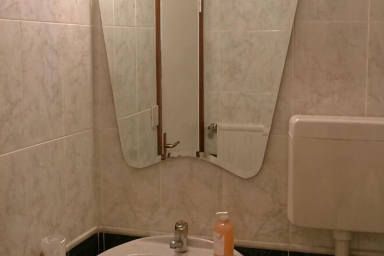 Bathroom 3, Airone Hotel, Venezia