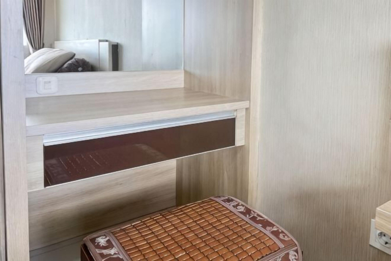 Room 4, MODERn Trivium Apt 1BR w/ Wi-Fi, Pool & Gym, Cikarang