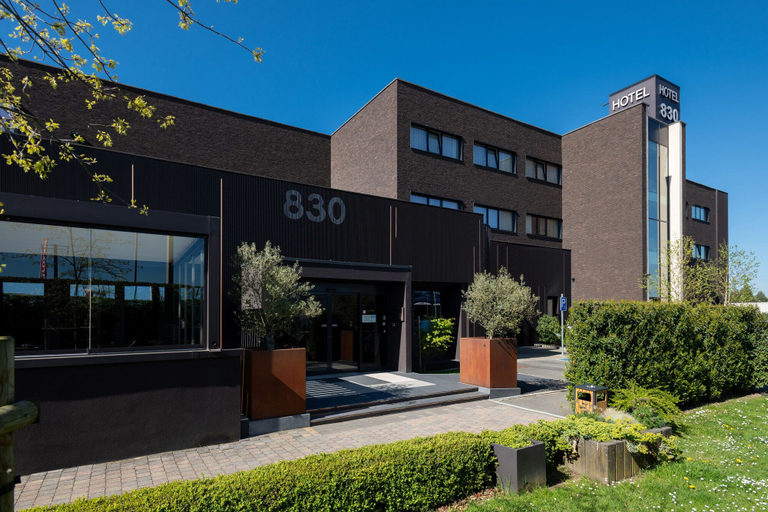 Exterior & Views 2, Hotel Le 830, Namur