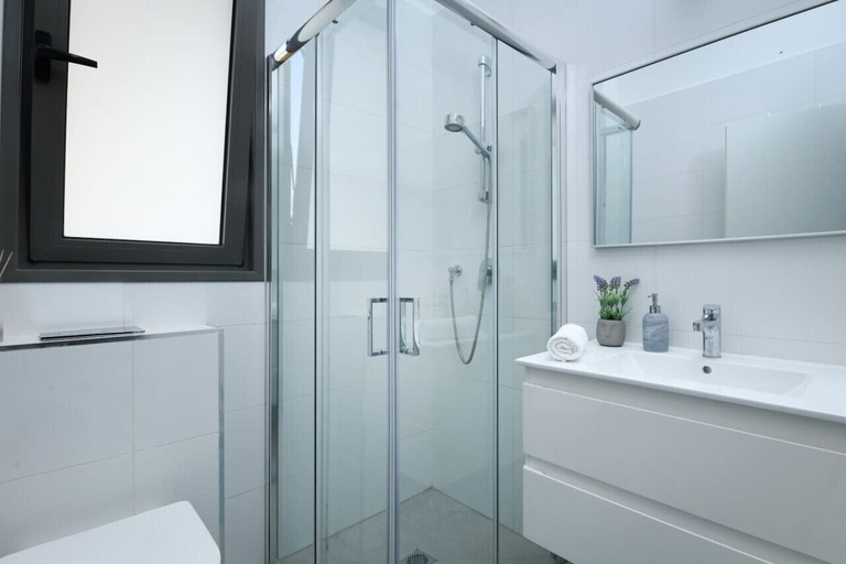 Bathroom 3, Stylish Coastal Oasis by Sea N' Rent