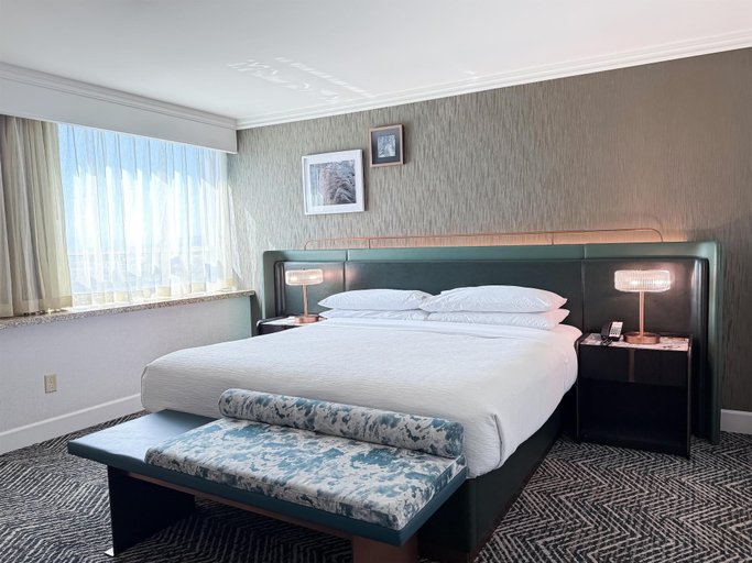 Bedroom 3, Embassy Suites Los Angeles - Glendale, Los Angeles