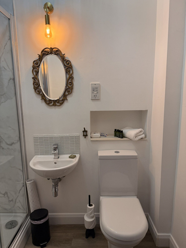 Bathroom 3, Chapter 1 Hotels , Dorset