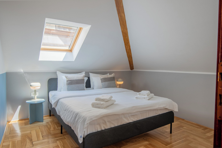Bedroom 4, Old Town Church Bells