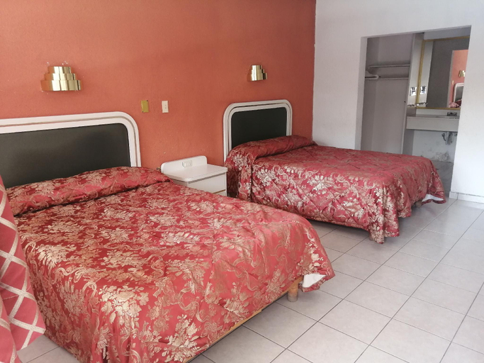 Bedroom 3, KAVIA MEOQUI HOTEL & SUITES, Delicias