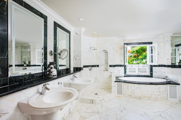 Bathroom, Schooner Bay 205 by Blue Sky Luxury
