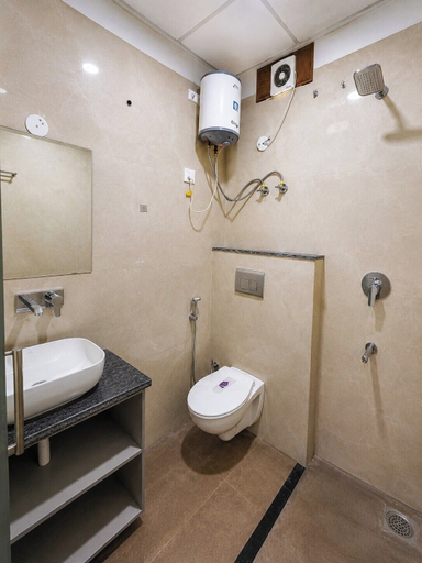 Others 3, Hotel Wamson, Gautam Buddha Nagar