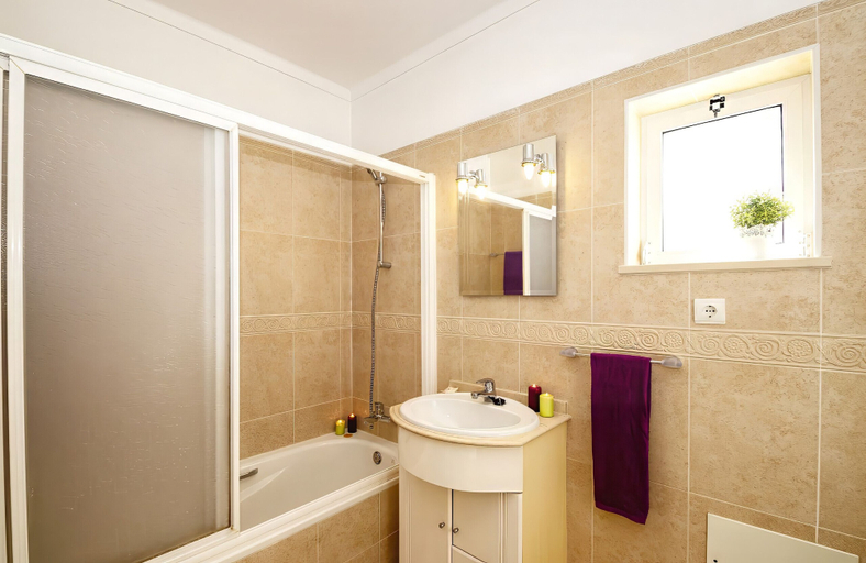Bathroom 4, Townhouse Moreton, Portimão