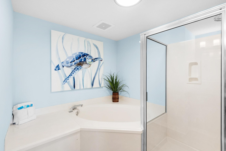 Bathroom 4, Inn At Summerwind 1005, Escambia