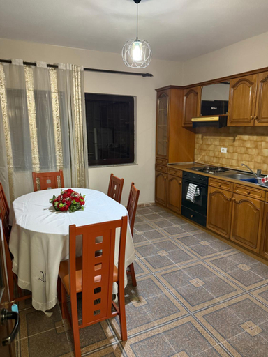 Others 4, Villa Velipoj, Shkodrës