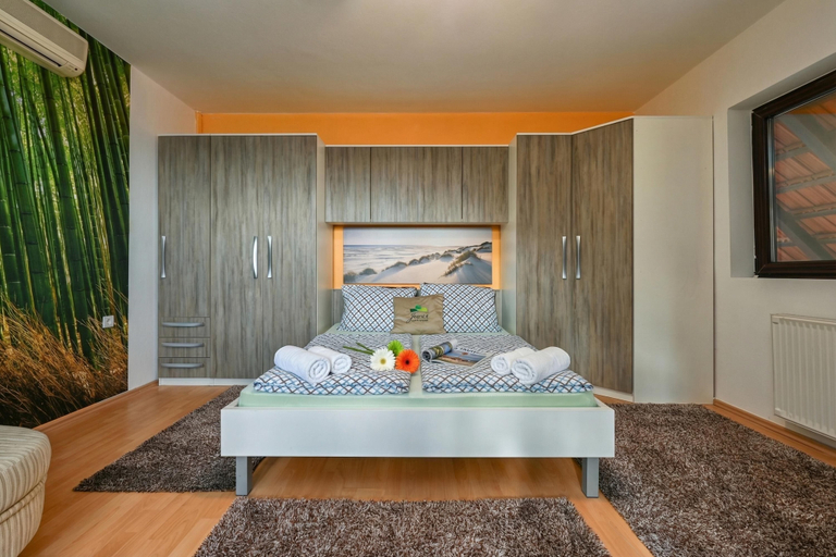 Bedroom 3, Twin Oasis Retreat With Pool & Spa, Sveti Ivan Zelina