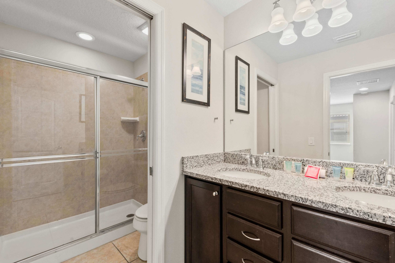 Bathroom 4, Beautiful Townhome With Splash Pool and Game Room!, Osceola