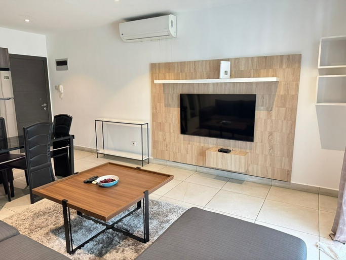 Others 5, Bilans Apartments, Accra