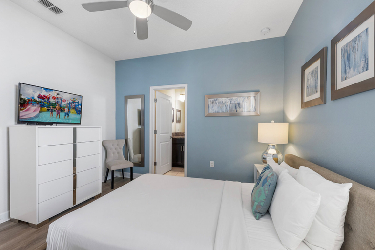 Bedroom 3, Stunning Home W/private Pool, Minutes From Disney!, Osceola
