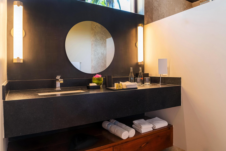 Bathroom 4, Thompson Zihuatanejo, A Beach Resort, by Hyatt, José Azueta