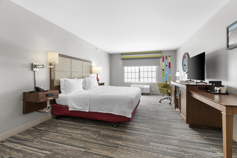 Bedroom 3, Hampton Inn Salem, VA, Roanoke
