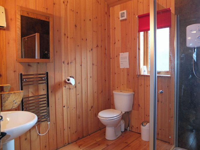 Bathroom 3, The Cabins, Loch Awe, Argyll and Bute