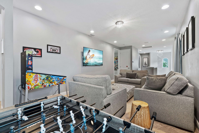 Others 5, 7410 Marker Avenue, Osceola
