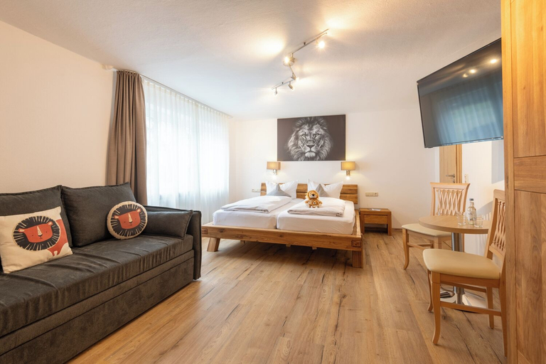 Bedroom 3, Löwen - Ihr Familienhotel im Allgäu, Ostallgäu