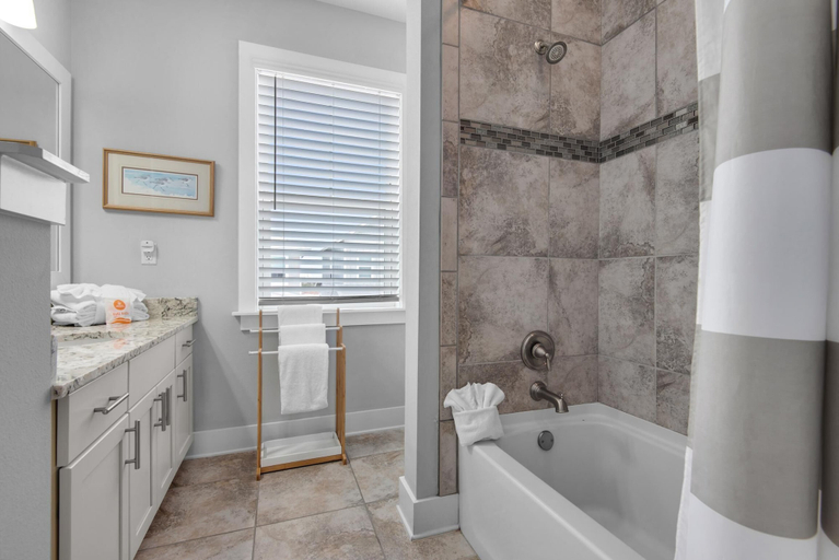 Bathroom 3, Southern Charm, Escambia