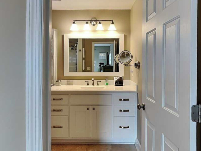 Bathroom 4, Driftwood by Topsail Realty, Pender