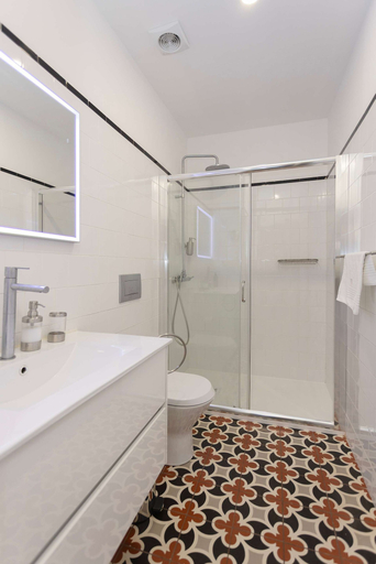 Room 5, Liiiving in Porto - Trindade Deluxe Studio 3T, Porto