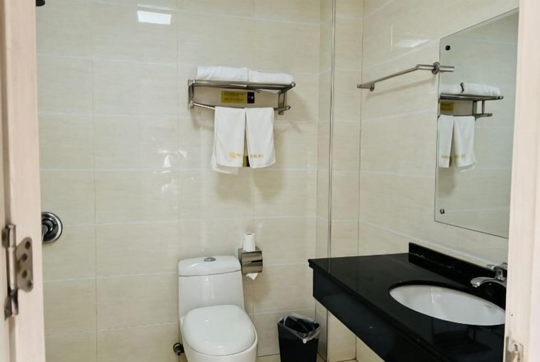 Bathroom 3, Hongye Hotel, Xuancheng