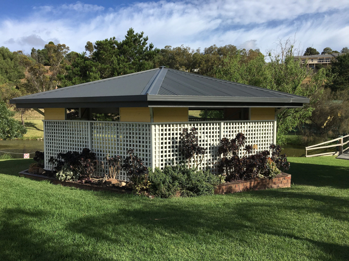 Exterior & Views 2, Barwon Valley Lodge, South Barwon - Inner